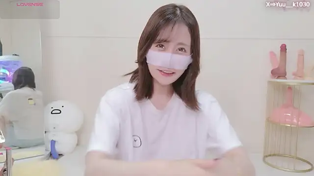 Snapshot of Yuu__k chatting on 6, 8, 2026 Yuu k online show from 6, 8, 2026