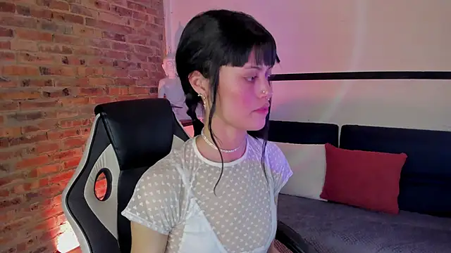  Jessy Moon  online show from 6, 2, 2025