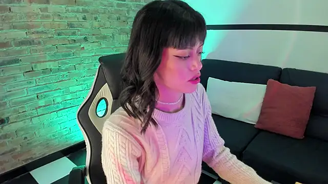  Jessy Moon  online show from 7, 2, 2025