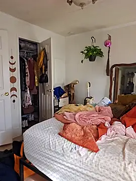 Snapshot of mossy_kiss chatting on 5, 11, 2025 mossy kiss online show from 5, 11, 2025