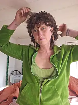 Snapshot of mossy_kiss chatting on 14, 12, 2025 mossy kiss online show from 14, 12, 2025