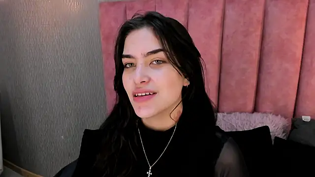 Alexa Thaylor  online show from 24, 11, 2025