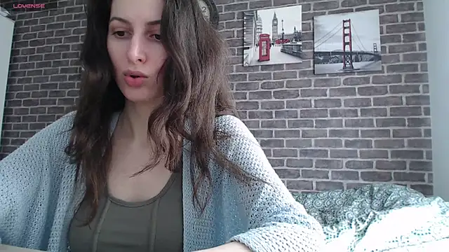  Hot Lady  online show from 9, 1, 2025