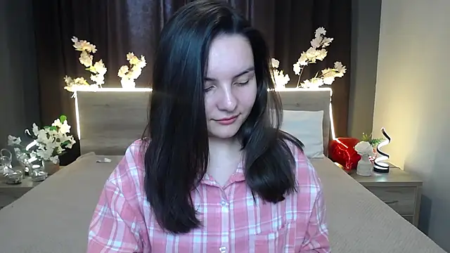 JasmineAsha online show from 15, 4, 2026