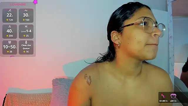 Snapshot of iriss_25 chatting on 22, 9, 2025 iriss 25 online show from 22, 9, 2025