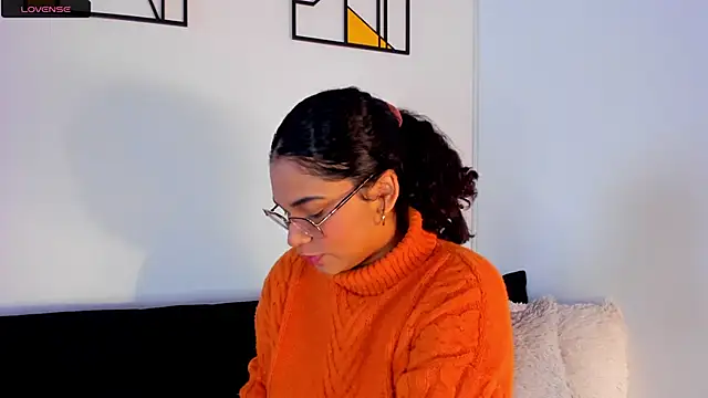 Snapshot of iriss_25 chatting on 29, 9, 2025 iriss 25 online show from 29, 9, 2025