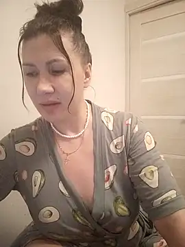 ROXOLANAA SEXY online show from 9, 4, 2026