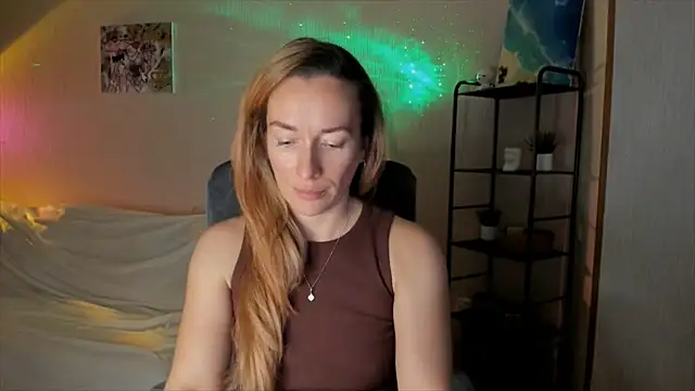 RebeccaMartinez online show from 14, 11, 2025