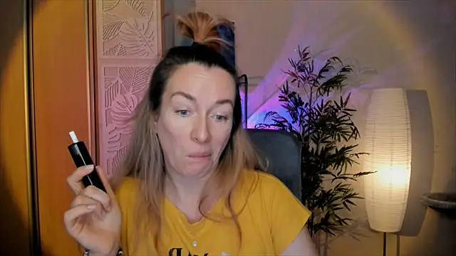 RebeccaMartinez online show from 7, 1, 2026