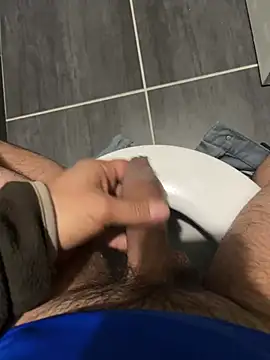 Snapshot of mattexhibe chatting on 8, 3, 2025 mattexhibe online show from 8, 3, 2025