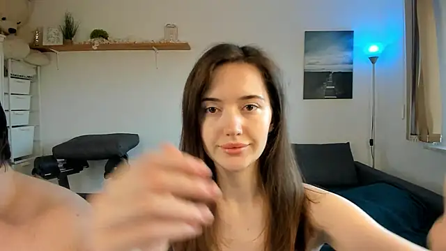 PollyFlame online show from 6, 3, 2025