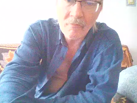 Snapshot of cumloverboyxx69 chatting on 24, 1, 2025 cumloverboyxx69 online show from 24, 1, 2025