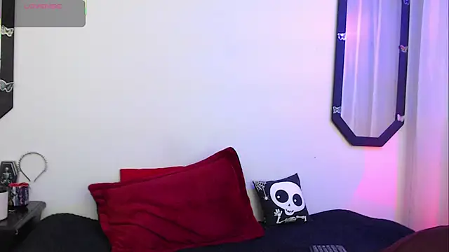 Snapshot of Amy_Aloqua chatting on 24, 10, 2025 Amy Aloqua online show from 24, 10, 2025