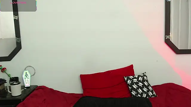 Snapshot of Amy_Aloqua chatting on 27, 11, 2025 Amy Aloqua online show from 27, 11, 2025