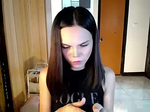Snapshot of katie_white chatting on 26, 6, 2026 katie white online show from 26, 6, 2026