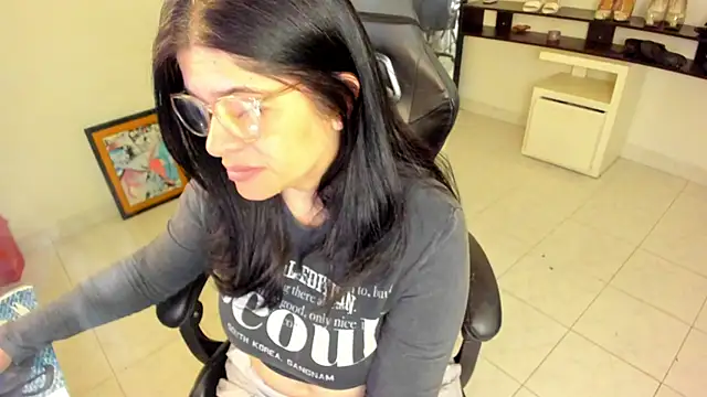 Snapshot of BellaFlaming chatting on 30, 4, 2026 BellaFlaming online show from 30, 4, 2026