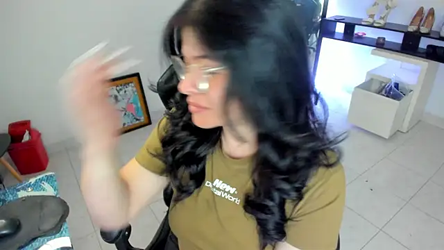 Snapshot of BellaFlaming chatting on 2, 5, 2026 BellaFlaming online show from 2, 5, 2026