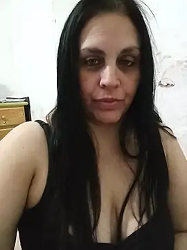 Snapshot of CRUELLAXX chatting on 23, 7, 2026 CRUELLAXX online show from 23, 7, 2026