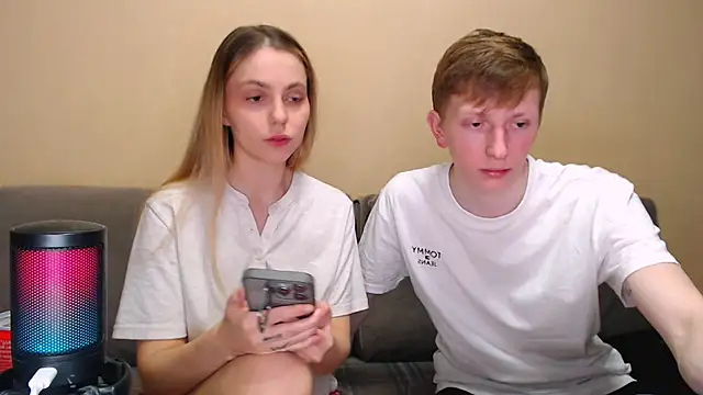 juliaanddima online show from 18, 2, 2026