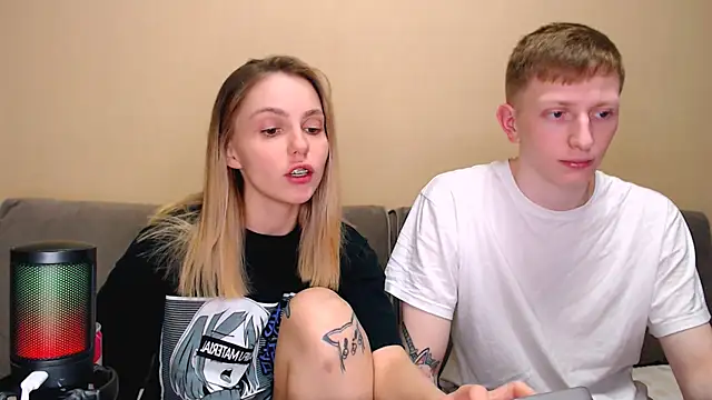 juliaanddima online show from 12, 3, 2026