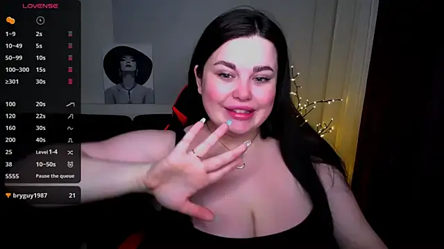 Snapshot of Emily_Mo chatting on 8, 2, 2025 Emily Mo online show from 8, 2, 2025