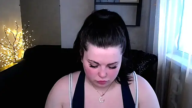 Snapshot of Emily_Mo chatting on 20, 3, 2025 Emily Mo online show from 20, 3, 2025