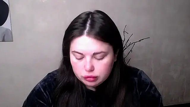 Snapshot of Emily_Mo chatting on 30, 9, 2025 Emily Mo online show from 30, 9, 2025