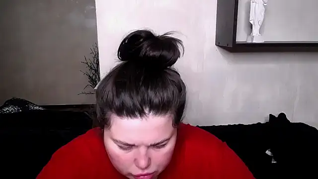 Snapshot of Emily_Mo chatting on 14, 10, 2025 Emily Mo online show from 14, 10, 2025