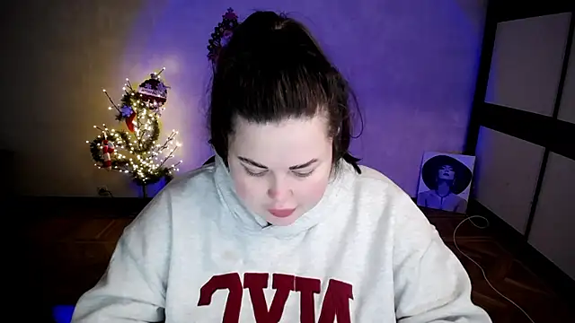 Snapshot of Emily_Mo chatting on 14, 1, 2026 Emily Mo online show from 14, 1, 2026