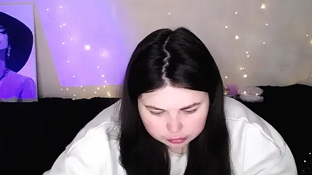 Snapshot of Emily_Mo chatting on 24, 2, 2026 Emily Mo online show from 24, 2, 2026