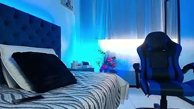 Snapshot of mia_thompsonn_ chatting on 19, 2, 2026 mia thompsonn online show from 19, 2, 2026