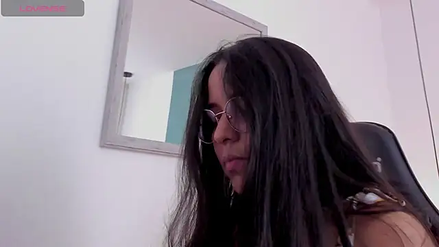 Snapshot of lucy_blue28 chatting on 14, 4, 2026 lucy blue28 online show from 14, 4, 2026