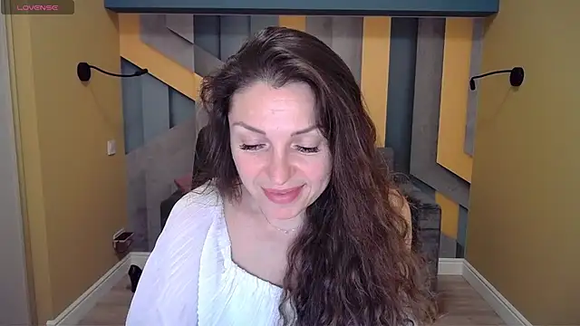 EllaLong online show from 17, 12, 2024