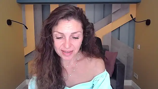 EllaLong online show from 13, 9, 2025