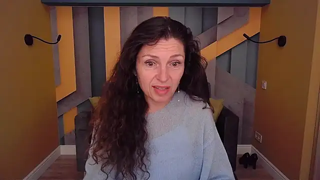 EllaLong online show from 31, 5, 2026