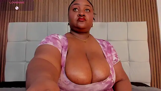 Saravy Blandon online show from 16, 9, 2025