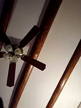 Snapshot of Thicknjuicy1986 chatting on 16, 3, 2026 Thicknjuicy1986 online show from 16, 3, 2026