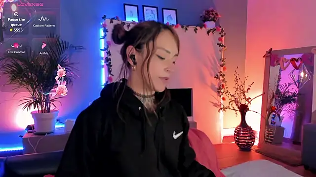 Snapshot of Megan_inked chatting on 2, 3, 2026 Megan inked online show from 2, 3, 2026