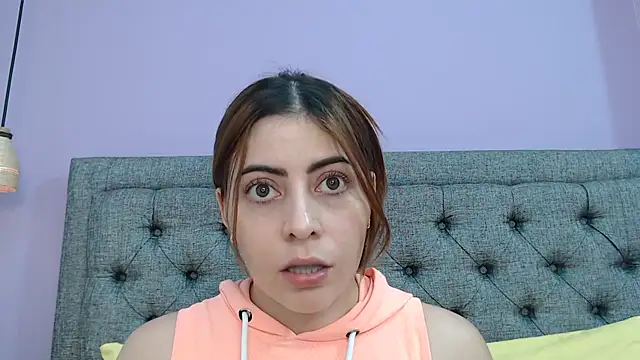 Snapshot of LilaSuni chatting on 18, 9, 2025 LilaSuni online show from 18, 9, 2025