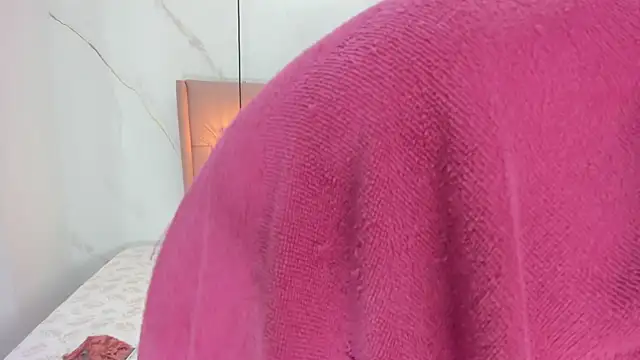 Belle Brunette online show from 13, 2, 2025