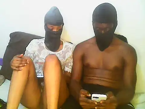 De maskedcouple online show from 1, 3, 2026