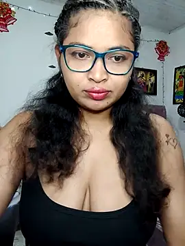 Snapshot of chalohott chatting on 14, 12, 2025 chalohott online show from 14, 12, 2025
