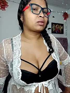 Snapshot of chalohott chatting on 17, 12, 2025 chalohott online show from 17, 12, 2025