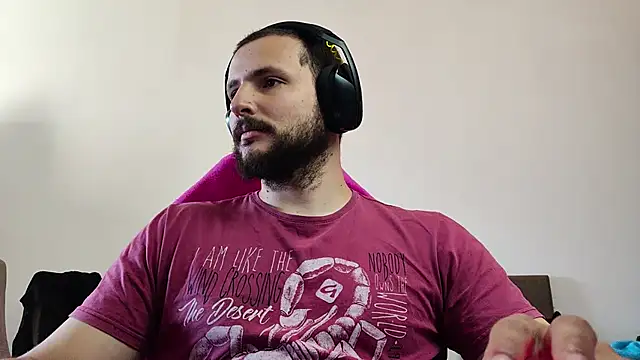 Snapshot of iurytx chatting on 24, 10, 2025 iurytx online show from 24, 10, 2025