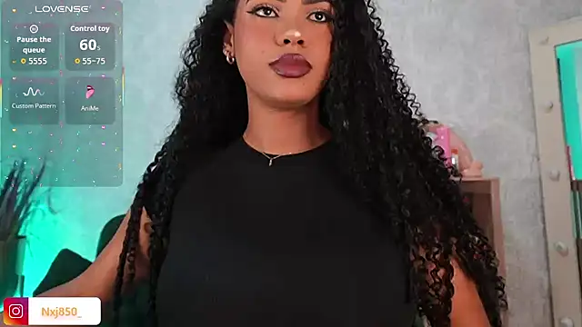 HOTBLACKANDWHITE2 online show from 20, 3, 2026