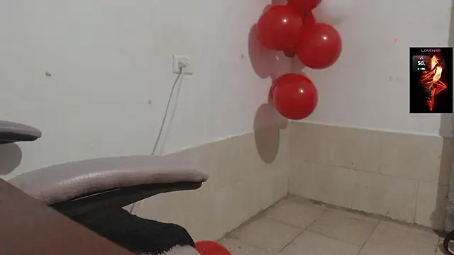 Snapshot of toxxxic_cams chatting on 14, 1, 2026 toxxxic cams online show from 14, 1, 2026