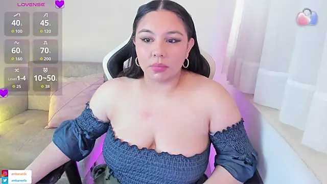 ambar-wells online show from 10, 11, 2025