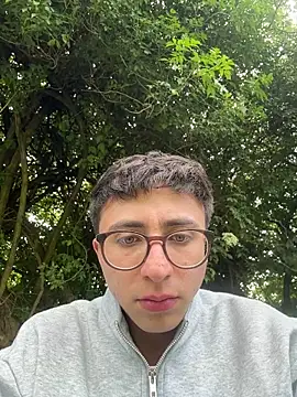 Snapshot of CamiRojas_boy chatting on 6, 5, 2026 CamiRojas boy online show from 6, 5, 2026