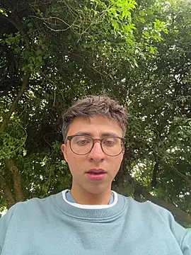 Snapshot of CamiRojas_boy chatting on 21, 5, 2026 CamiRojas boy online show from 21, 5, 2026