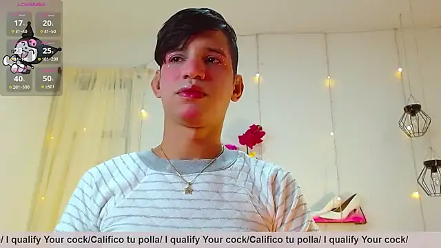 Snapshot of Ariel_Femboy_ chatting on 6, 2, 2025 Ariel Femboy online show from 6, 2, 2025